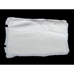 Set 2 Laura Ashley White Quilted King Pillow Shams Lace Trim Cottagecore